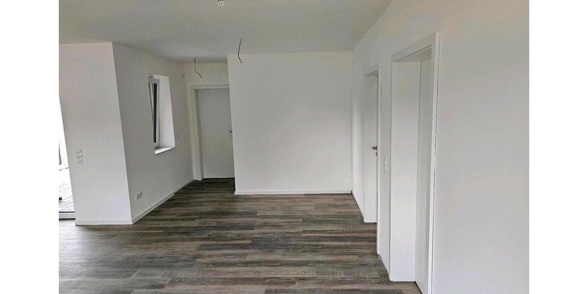 Erdgeschoßwohnung Löningen - 3 Zimmer, 94 m&sup2;, 1.145&euro; | Angebot:26415008