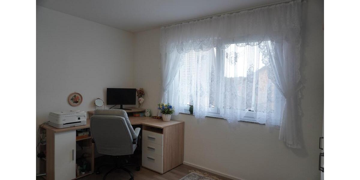 Etagenwohnung Rielasingen-Worblingen Worblingen - 3 Zimmer, 100 m&sup2;, 1.500&euro; | Angebot:26047559