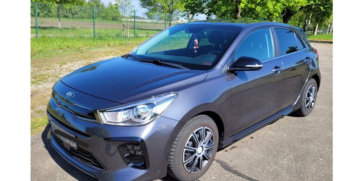 Kia Rio 37.222 km 16.450 &euro; Bühl 77815