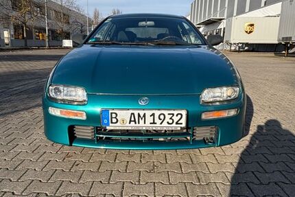 Mazda 323 124.670 km 2.500 € Berlin 10589