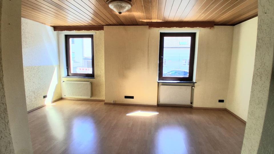 Doppelhaushälfte Püttlingen - 4 Zimmer, 116 m&sup2;, 149.000&euro; | Angebot:27014472