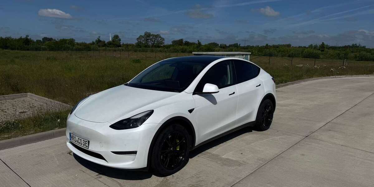 Tesla Model Y 99.000 km 28.900 &euro; Rostock, Hanse- und Universitätsstadt 18146