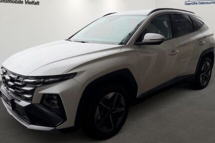 Hyundai TUCSON 2.144 km 32.690 € Neuss 41464
