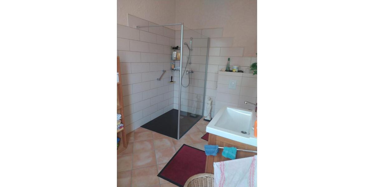Etagenwohnung Schwalmstadt - 3 Zimmer, 80 m&sup2;, 650&euro; | Angebot:25406585