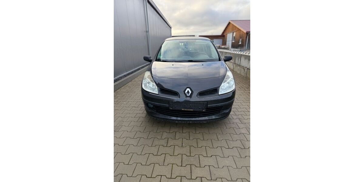 Renault Clio 162.420 km 2.699 &euro; Herrenberg 71083