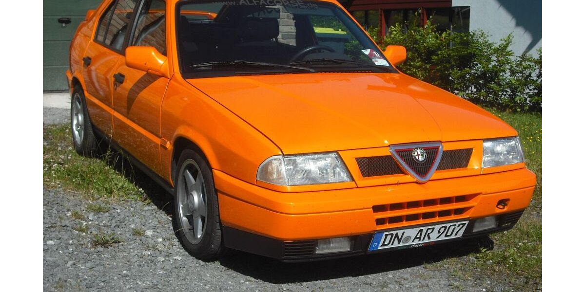 Alfa Romeo 33 124.000 km 9.450 &euro; Düren 52355