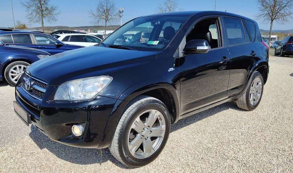 RAV 4
