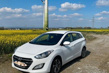Hyundai i30 92.000 km 10.600 &euro; Büren 33142