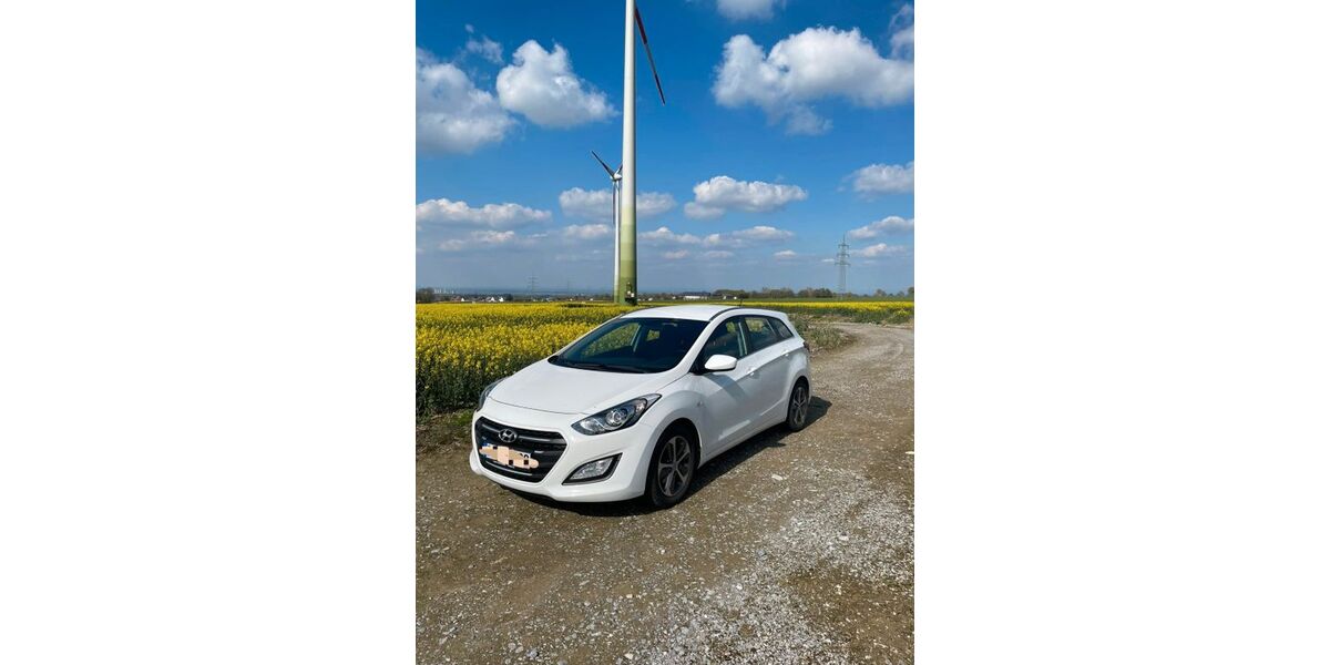 Hyundai i30 92.000 km 10.600 &euro; Büren 33142