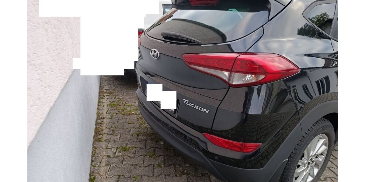 Hyundai TUCSON 113.000 km 12.200 € Bensheim 64625