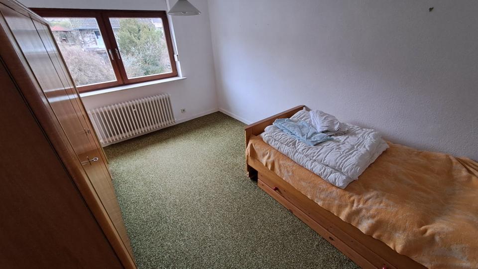 Reihenhaus Roßdorf - 9 Zimmer, 107 m&sup2;, 1.400&euro; | Angebot:25046795