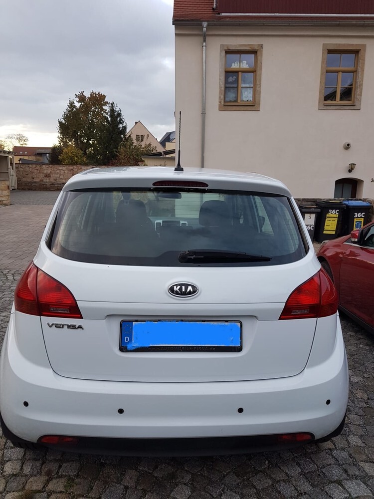 Kia Venga 101.000 km 7.500 € Dresden 01067