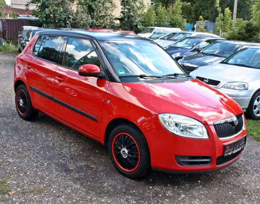 Skoda Fabia 120.000 km 3.499 € Berlin 13057