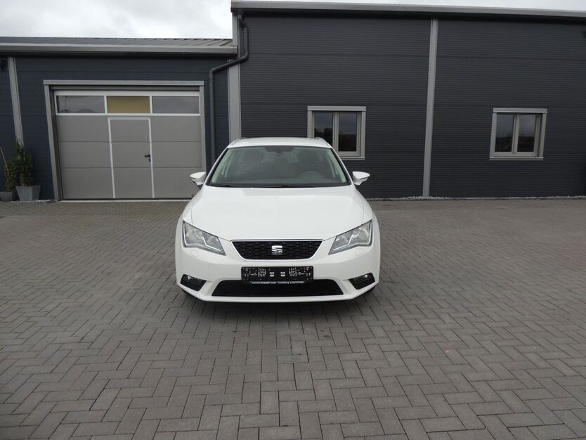 Seat Leon 99.504 km 8.900 € Hofgeismar 34369