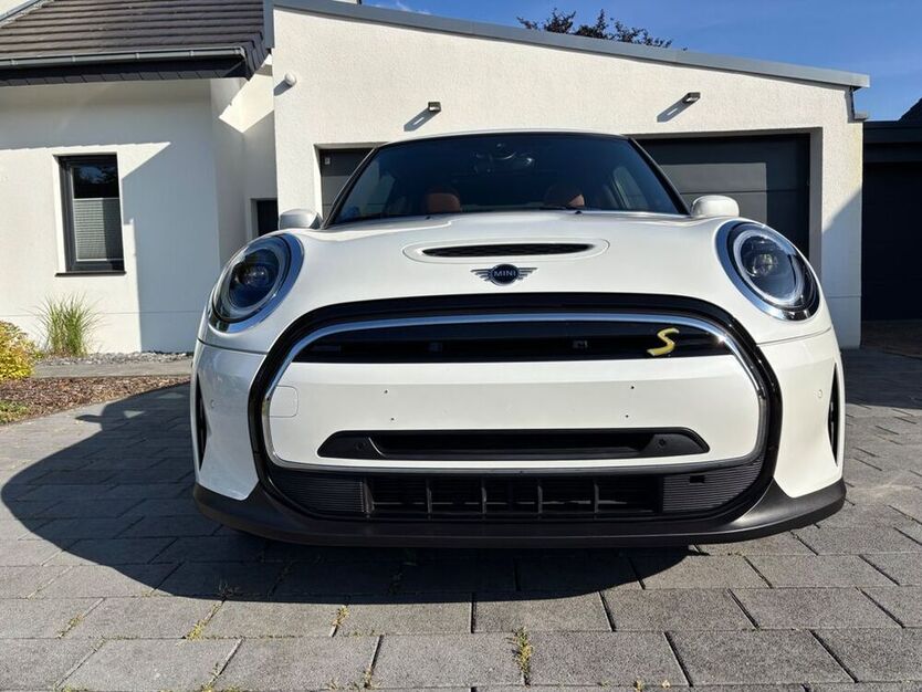 Cooper SE