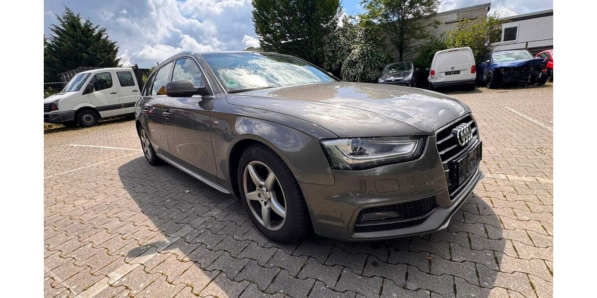 Audi A4 230.000 km 7.499 &euro; Detmold 32758