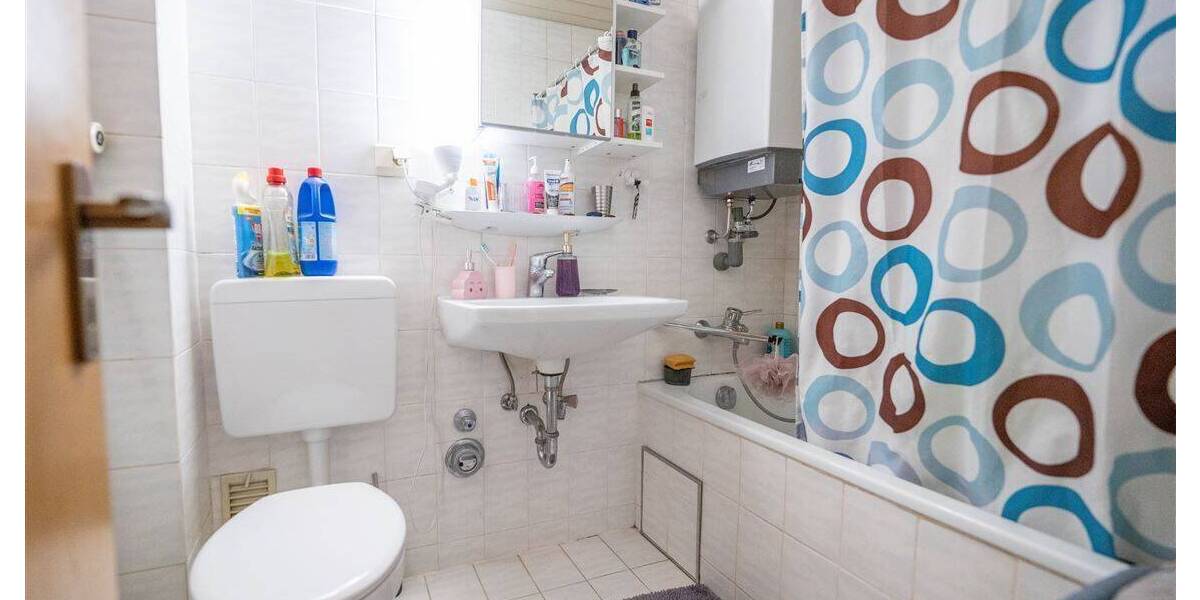 Etagenwohnung Ulm Mitte - 4 Zimmer, 80 m&sup2;, 199.000&euro; | Angebot:26858592