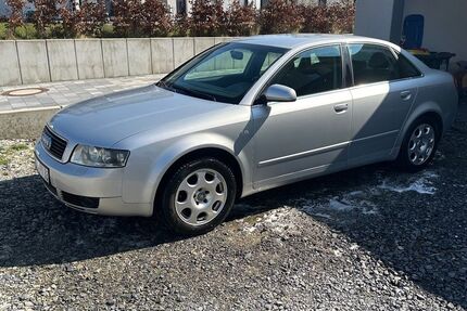 Audi A4 240.000 km 2.200 &euro; Paderborn 33100