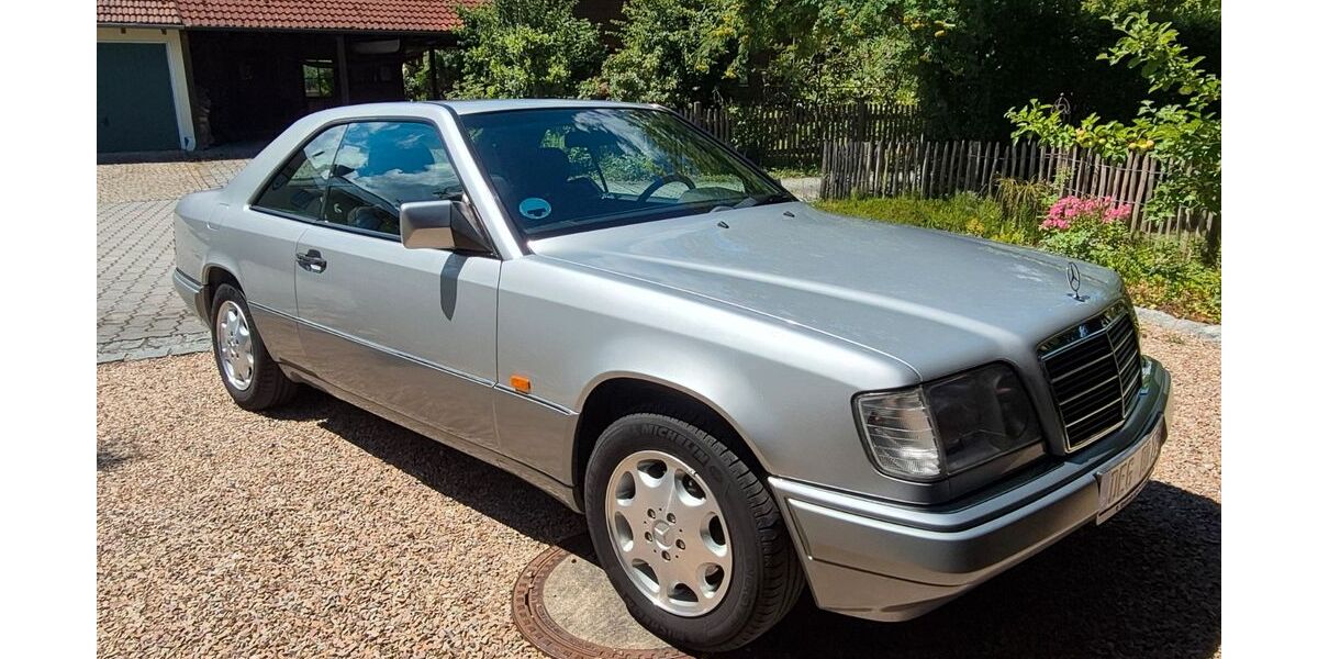 Mercedes-Benz 200 129.878 km 11.111 &euro; Stephansposching 94569