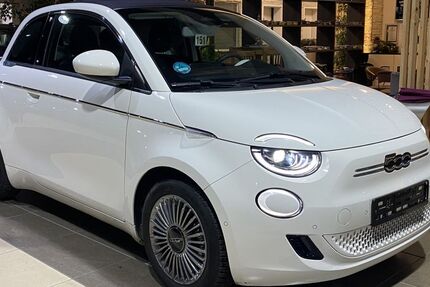 Fiat 500e 10.884 km 19.600 &euro; Eitorf 53783