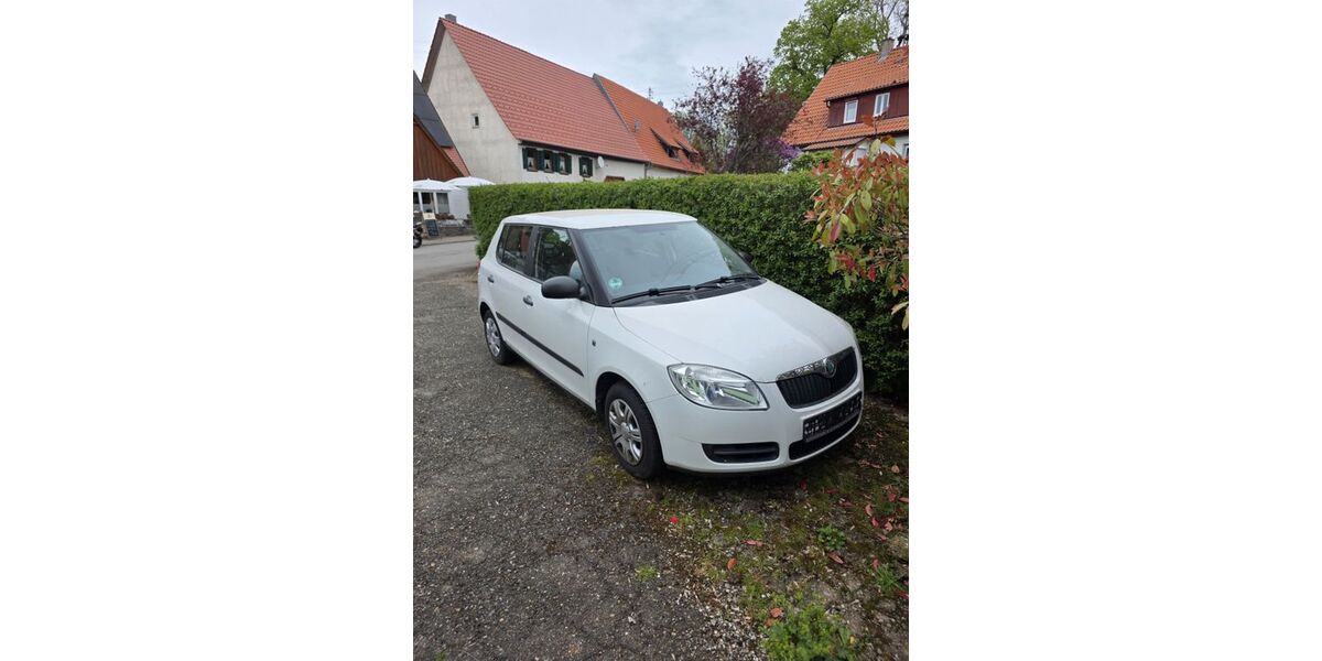 Skoda Fabia 100.611 km 2.999 &euro; Albstadt 72458