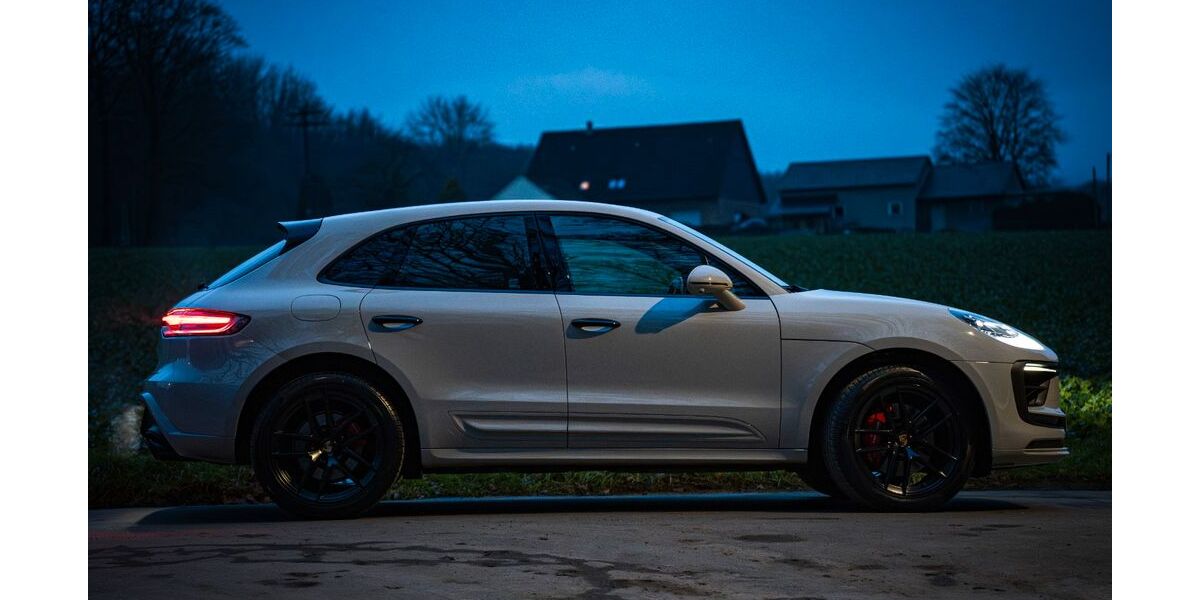 Porsche Macan 84.900 km 72.400 &euro; Bielefeld 33619