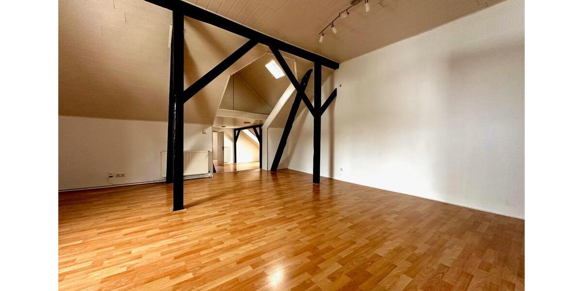 Großzügige 4-Zimmer-Altbauwohnung im Ortszentrum von Neuenburg 4 zimmer