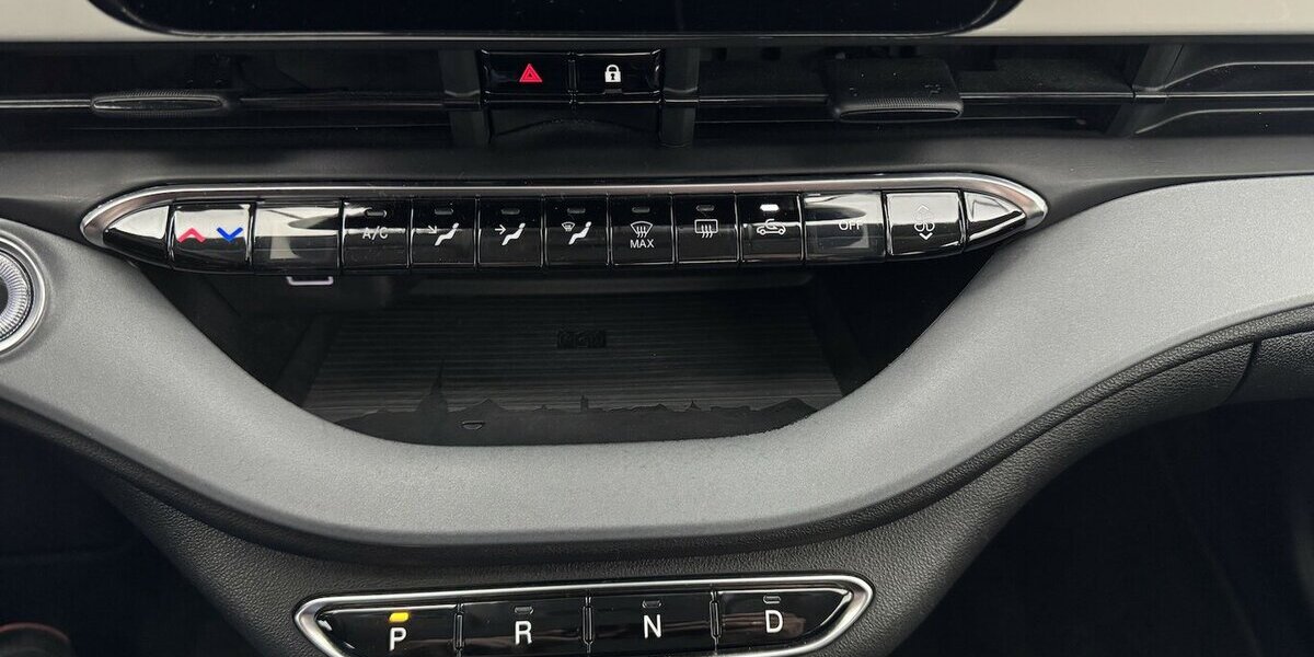 Fiat 500e Action CarPlay Android Automatik 1.Hand 32.900 km 11.570 &euro; Lich 35423