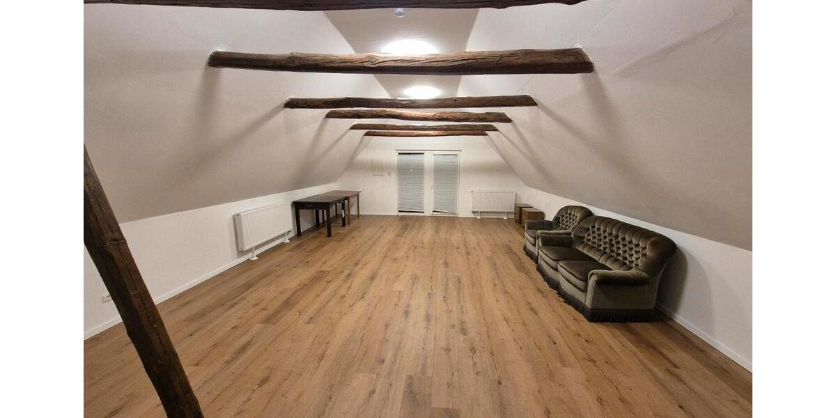 Einfamilienhaus Stolzenau - 6 Zimmer, 250 m&sup2;, 1.400&euro; | Angebot:26592257