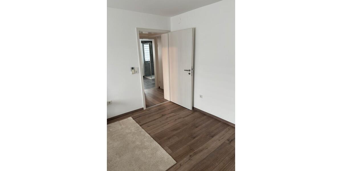 Etagenwohnung Offenberg - 2 Zimmer, 48 m&sup2;, 500&euro; | Angebot:25303495