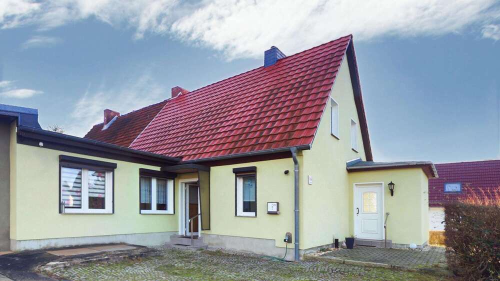 Einfamilienhaus Harzgerode - 4 Zimmer, 119 m&sup2;, 120.000&euro; | Angebot:26577985