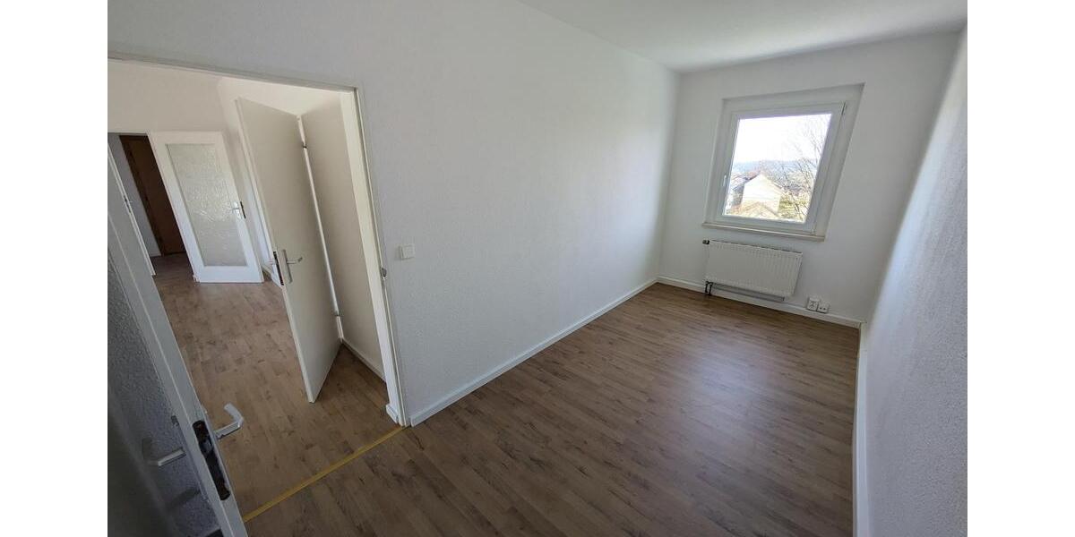 Etagenwohnung Eibenstock - 4 Zimmer, 80 m&sup2;, 419&euro; | Angebot:26404410