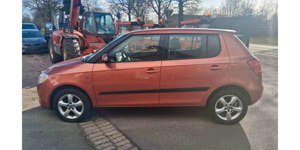 Skoda Fabia 122.000 km 2.400 &euro; Elmshorn 25335