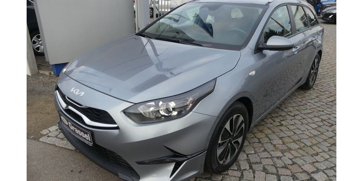 Kia ceed / Ceed 11.200 km 20.900 &euro; Weinböhla 01689