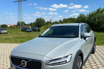 Volvo V60 19.200 km 40.490 &euro; Freiberg 09599