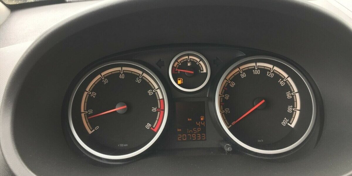Opel Corsa Satellite,Klima, Temp.,Sitzheiz.,PDC,Tüv Neu 200.000 km 3.200 &euro; Himmelkron 95502