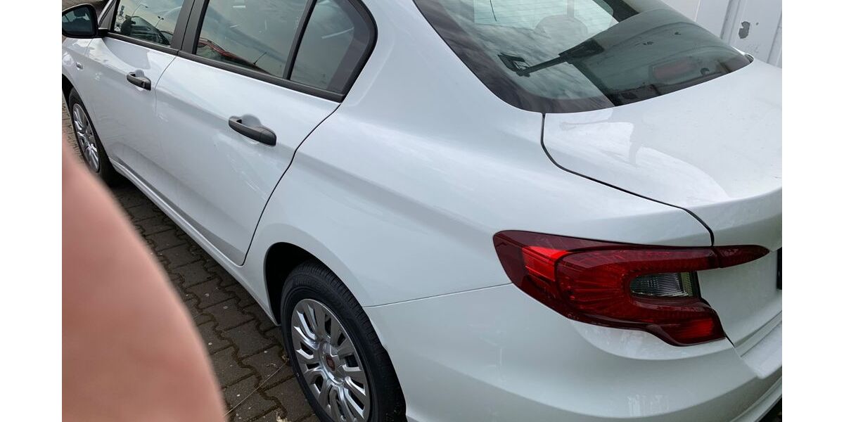 Fiat Tipo 49.500 km 8.999 &euro; Kemmenau 56132