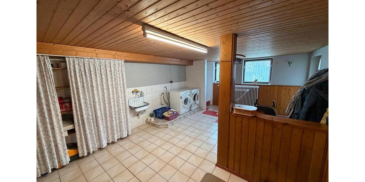 Einfamilienhaus Ursberg - 7 Zimmer, 160 m&sup2;, 499.000&euro; | Angebot:26728202