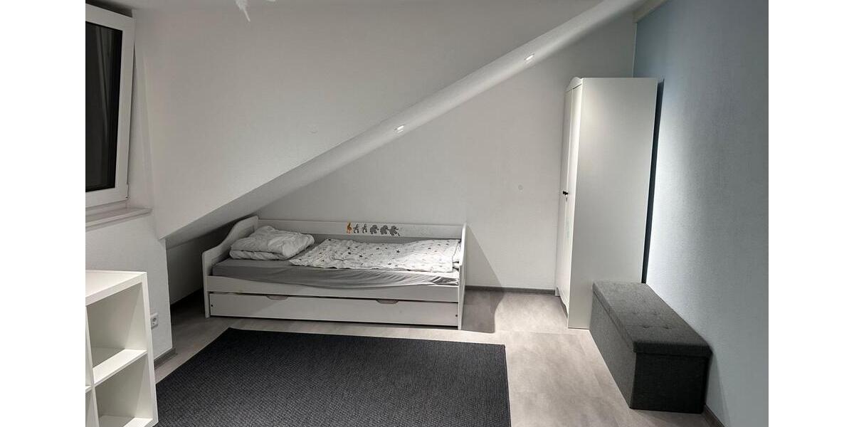 Elegantes Reihenmittelhaus mit 5 Zimmern in Esslingen am Neckar 5 zimmer