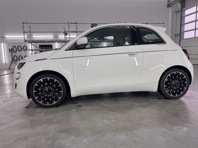 Fiat 500e 12.200 km 24.900 &euro; Schlüsselfeld 96132