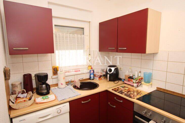 2-Zimmer-Wohnung mit Balkon, im Hochparterre eines Mehrfamilienhauses - aktuell sicher vermietet 2 zimmer