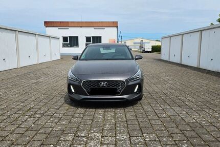 Hyundai i30 196.000 km 8.490 &euro; Kenzingen 79341