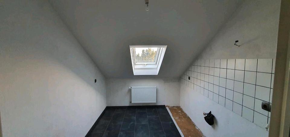 Dachgeschoßwohnung Eichenzell - 4 Zimmer, 100 m&sup2;, 1.000&euro; | Angebot:25138918