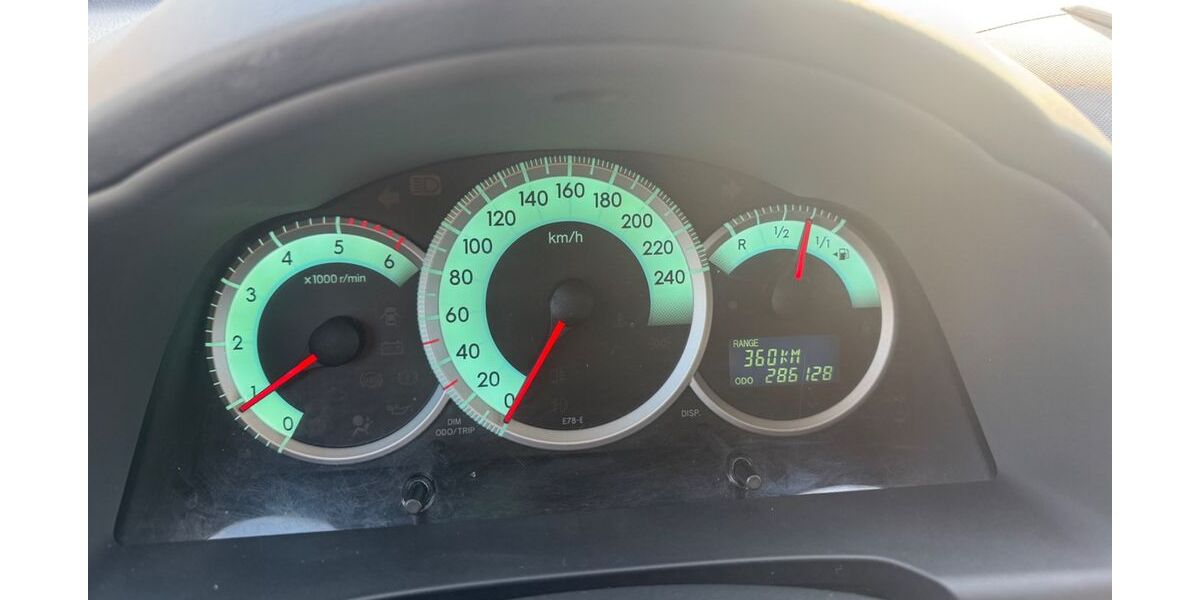 Toyota Corolla Verso 286.000 km 3.300 &euro; Ingolstadt 85057