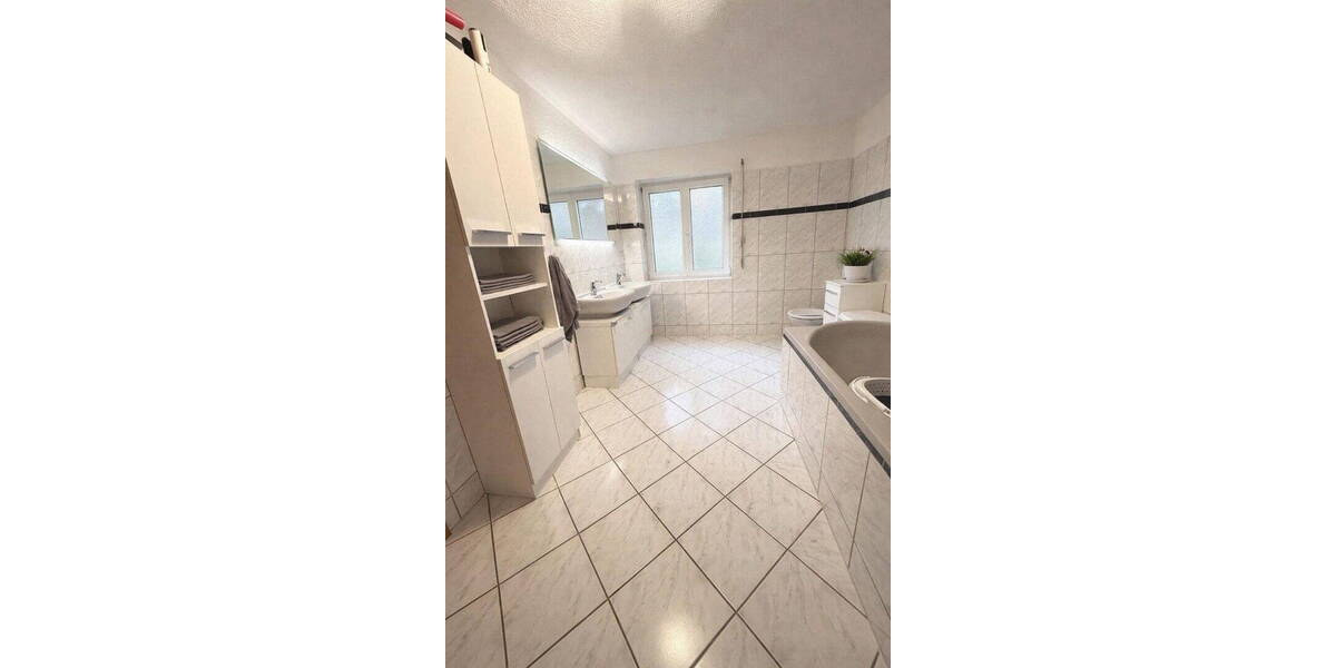 Etagenwohnung Lörrach-Hauingen Hauingen - 4 Zimmer, 123 m&sup2;, 469.000&euro; | Angebot:25728416