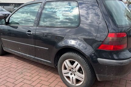 VW Golf 190.000 km 1.900 &euro; Lübeck 23560
