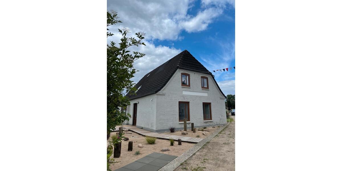 Dachgeschoßwohnung Blekendorf - 3 Zimmer, 85 m&sup2;, 1.200&euro; | Angebot:26539050