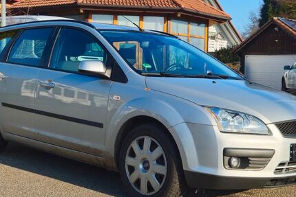 Ford Focus 200.000 km 1.250 &euro; Uttenhofen bei Schwäbisch Hall 74538
