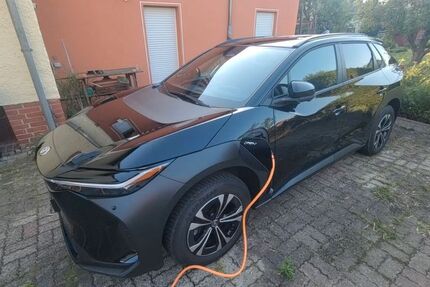 Toyota bZ4X 9.700 km 31.500 &euro; Harsum 31177