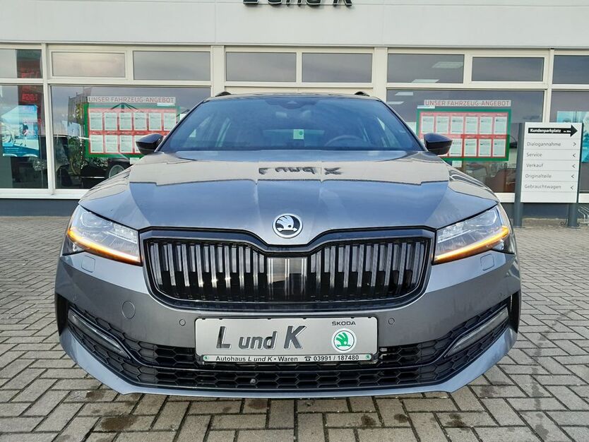 Skoda Superb 11.000 km 38.780 € Waren ( Müritz ) 17192